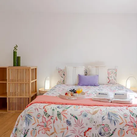 Host Wise Stylish With Garage