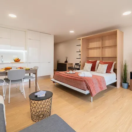 Apartment Host Wise Stylish With Garage