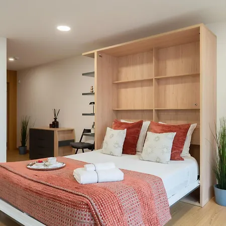Host Wise Stylish With Garage Apartment *