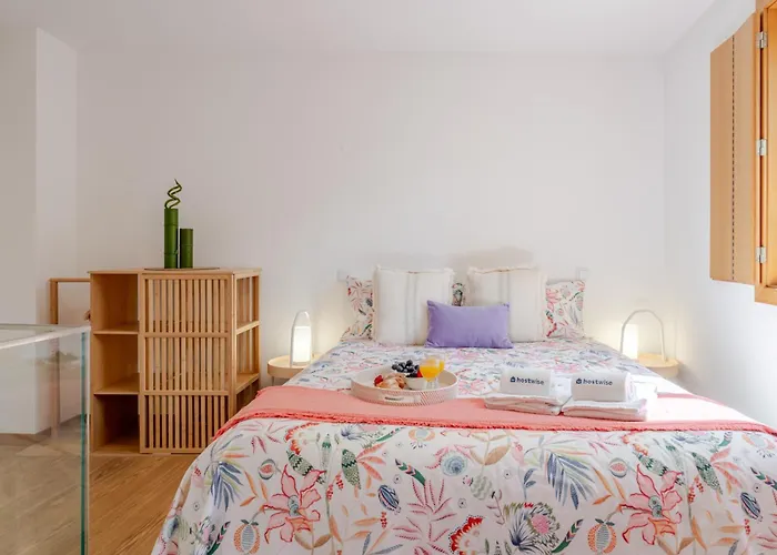 Host Wise Stylish With Garage