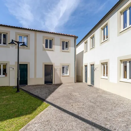 Host Wise Stylish With Garage アパート *