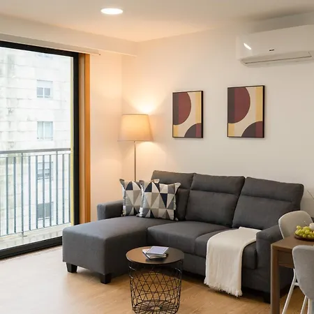 Host Wise Stylish With Garage *