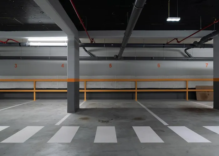 Host Wise Stylish With Garage Appartement *