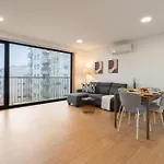 Host Wise Stylish With Garage *