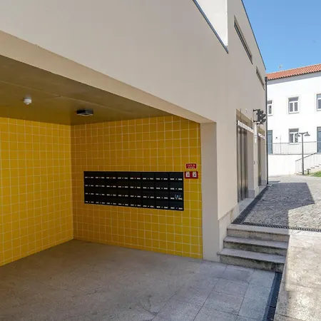 Host Wise Stylish With Garage *